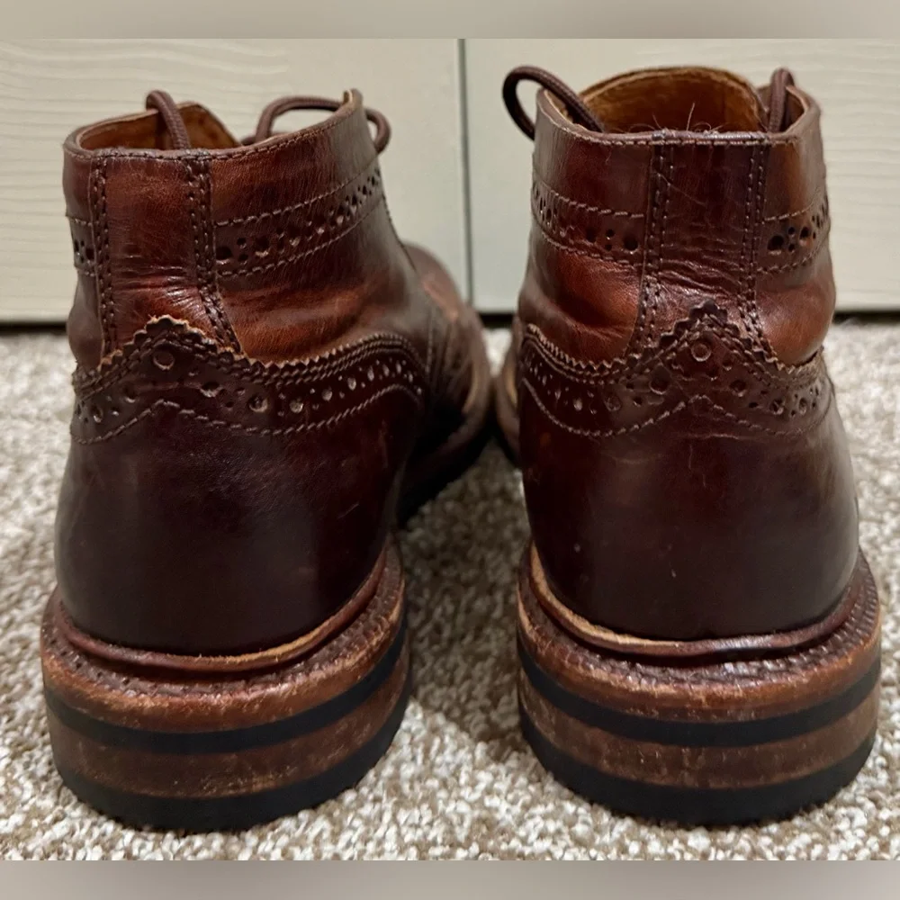 Frye Graham Brogue Chukka Boots Men display picture 3